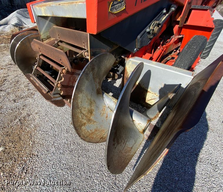 image for item EL9621 1991 Athey 712DS windrower