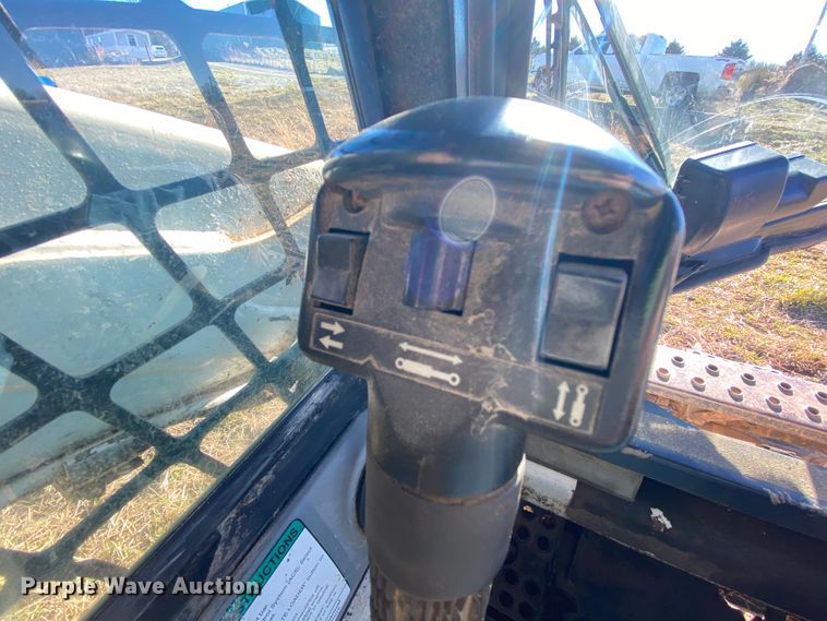 image for item EL9623 2005 Bobcat T190  tracked skid steer loader