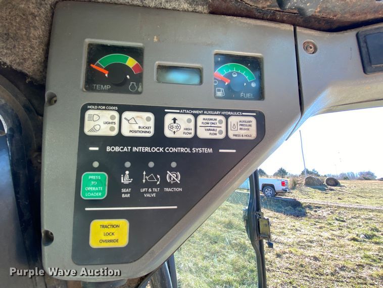 image for item EL9623 2005 Bobcat T190  tracked skid steer loader