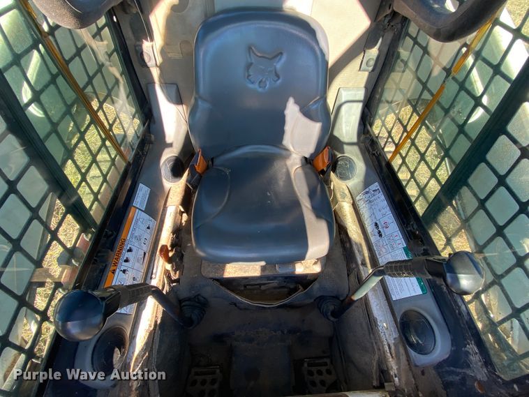 image for item EL9623 2005 Bobcat T190  tracked skid steer loader