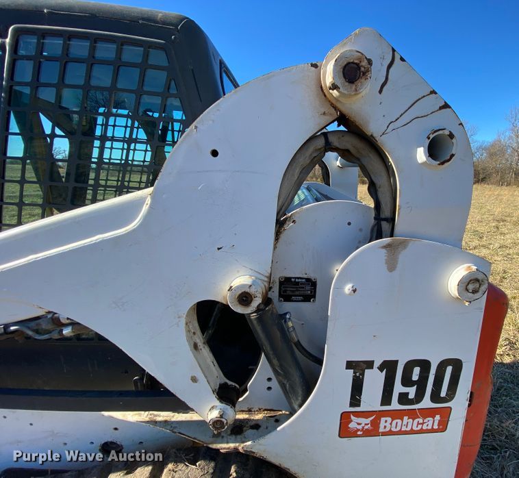 image for item EL9623 2005 Bobcat T190  tracked skid steer loader