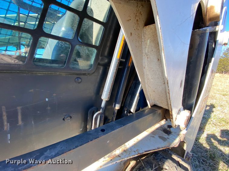 image for item EL9623 2005 Bobcat T190  tracked skid steer loader