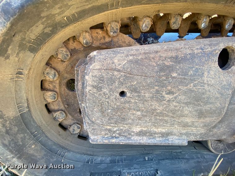 image for item EL9623 2005 Bobcat T190  tracked skid steer loader