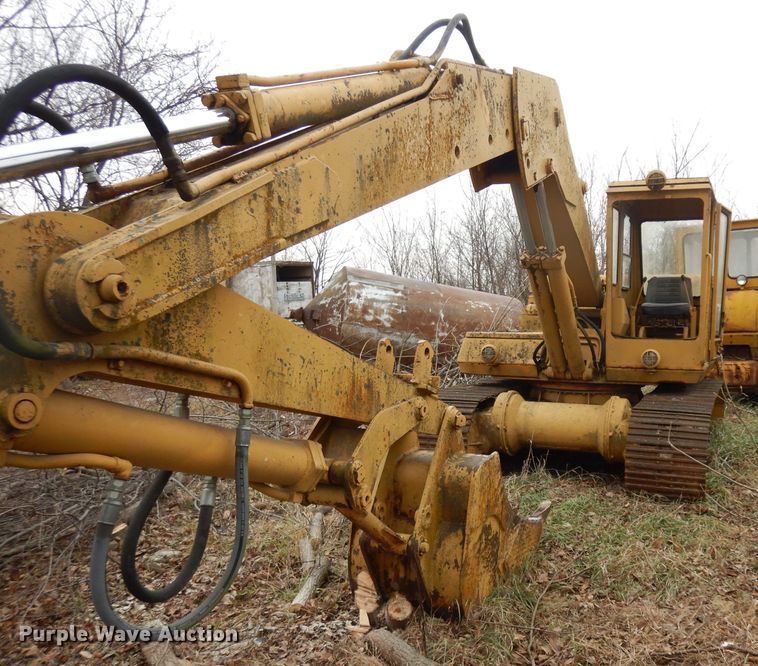 image for item EY9161 1968 Massey Ferguson MF450 excavator