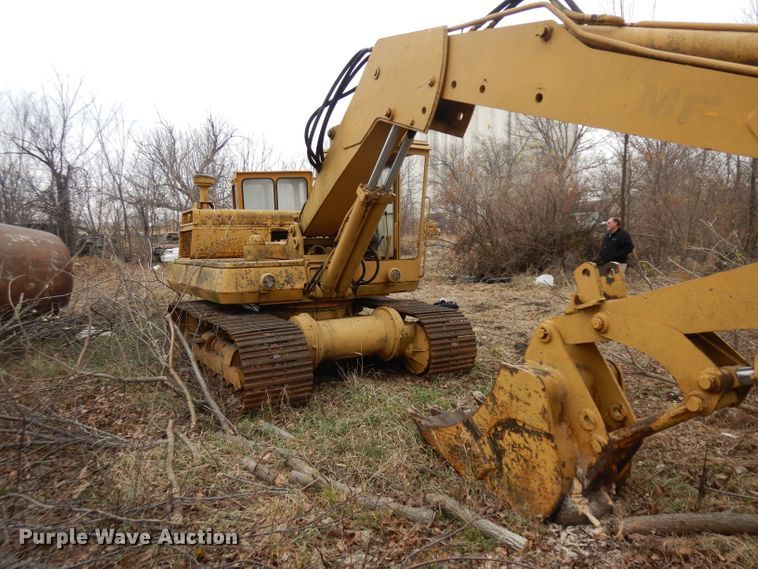 image for item EY9161 1968 Massey Ferguson MF450 excavator