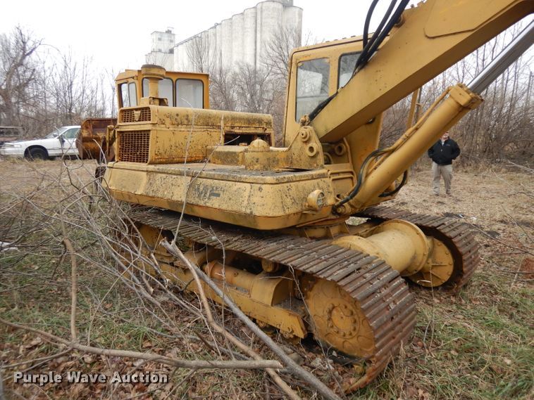 image for item EY9161 1968 Massey Ferguson MF450 excavator
