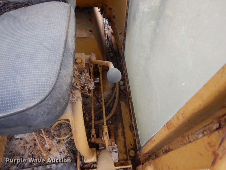 image for item EY9161 1968 Massey Ferguson MF450 excavator