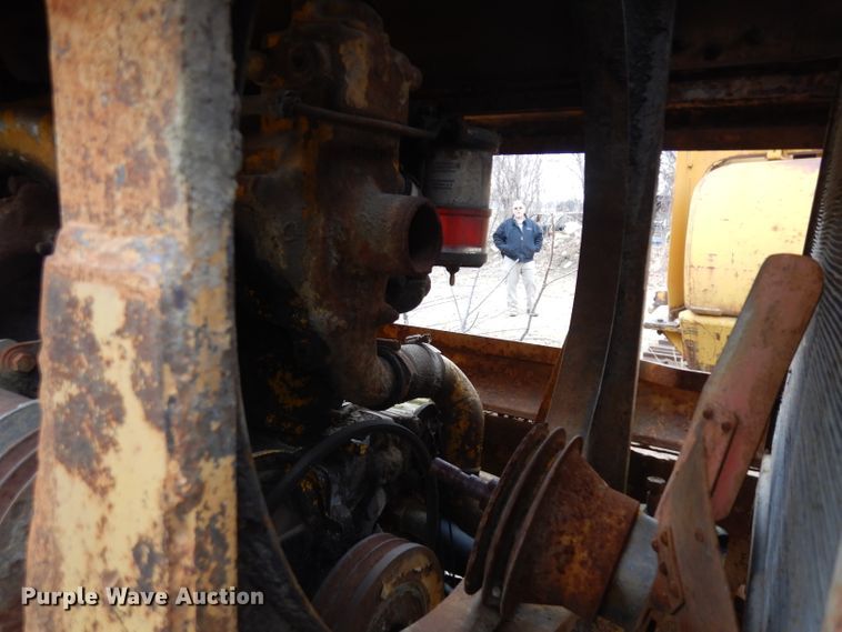 image for item EY9161 1968 Massey Ferguson MF450 excavator