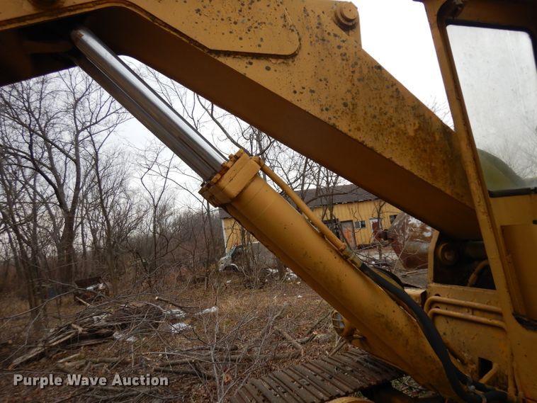 image for item EY9161 1968 Massey Ferguson MF450 excavator