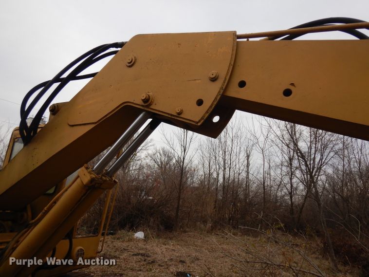 image for item EY9161 1968 Massey Ferguson MF450 excavator