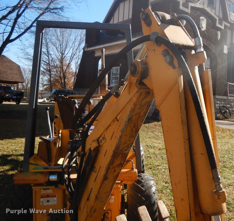 image for item GK9672 1995 Case 360  trencher