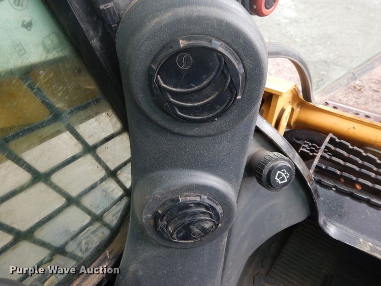 image for item GK9674 2016 Caterpillar 259D  tracked skid steer loader