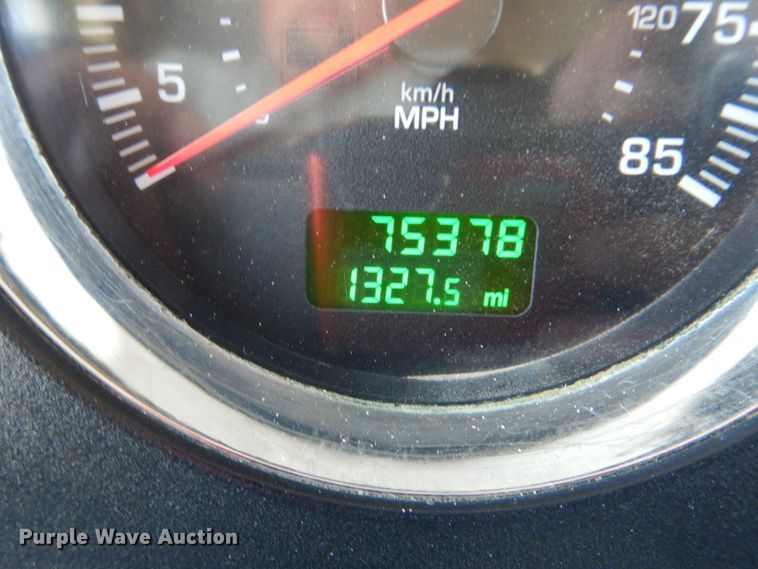 image for item GM9097 2013 Kenworth T800  vacuum truck