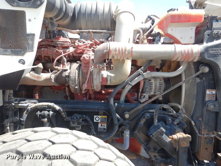 image for item GM9097 2013 Kenworth T800  vacuum truck