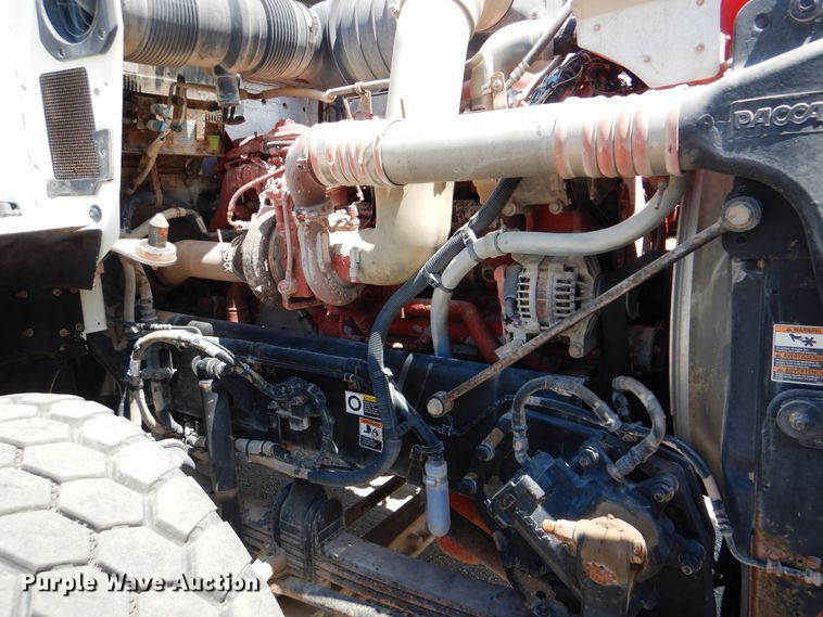 image for item GM9097 2013 Kenworth T800  vacuum truck