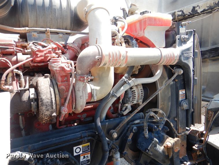 image for item GM9097 2013 Kenworth T800  vacuum truck