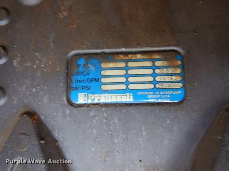 image for item GM9097 2013 Kenworth T800  vacuum truck