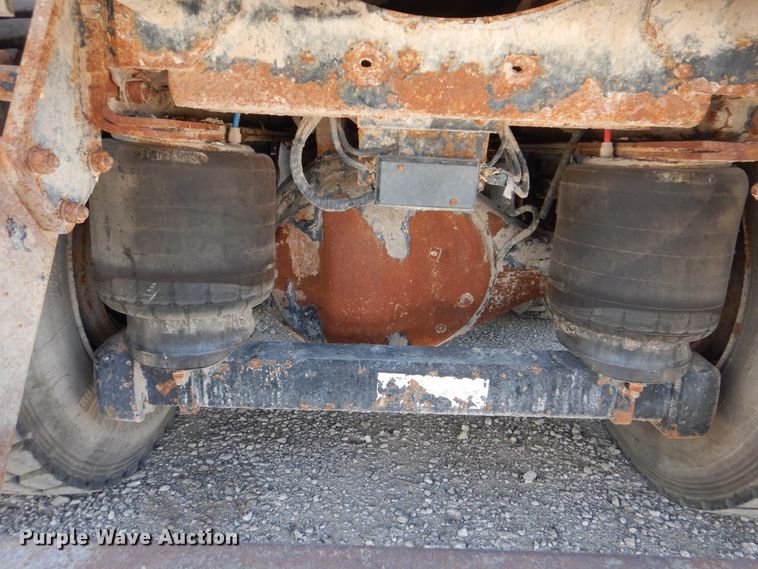 image for item GM9097 2013 Kenworth T800  vacuum truck