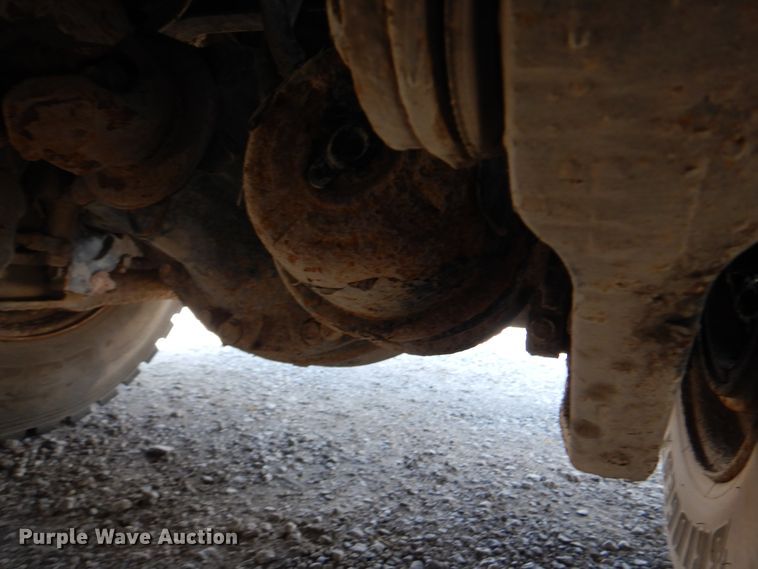 image for item GM9097 2013 Kenworth T800  vacuum truck