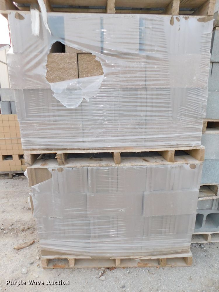 image for item GQ9915 (690) rock face block