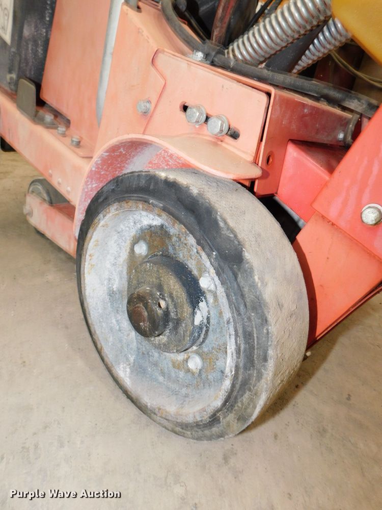 image for item GQ9917 Concrete saw