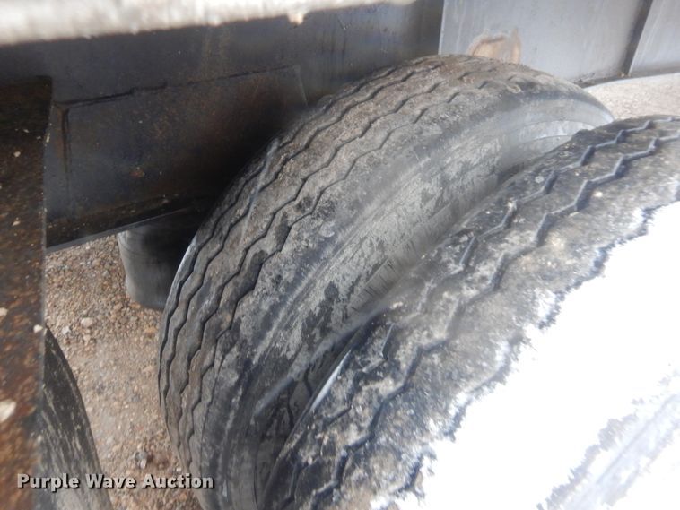 image for item HG9750 1994 Transcraft Eagle flatbed trailer