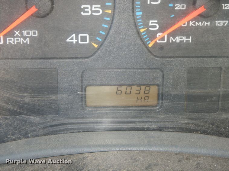 image for item HP9105 2004 International 4300  flatbed truck with conveyor