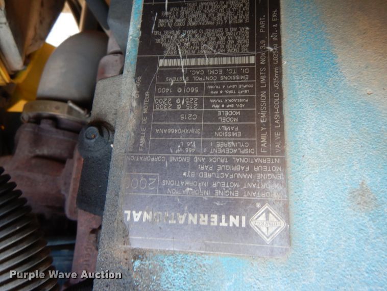 image for item HP9105 2004 International 4300  flatbed truck with conveyor