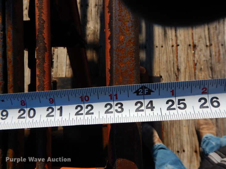 image for item HP9105 2004 International 4300  flatbed truck with conveyor