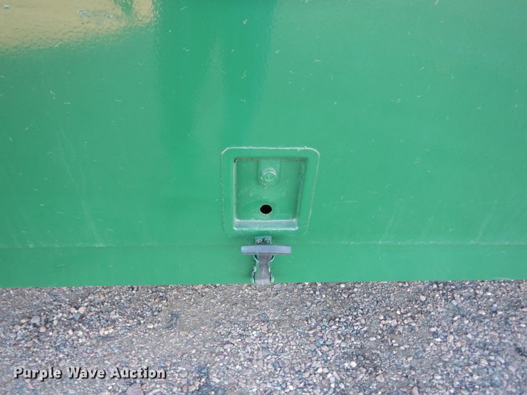 image for item HU9968 1988 Ford F700  chipper truck