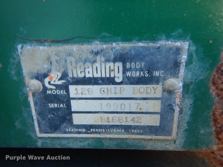 image for item HU9968 1988 Ford F700  chipper truck