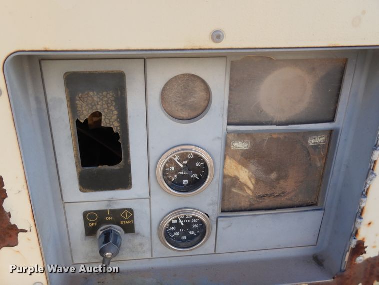 image for item HW9215 1997 Ingersoll Rand 250  air compressor