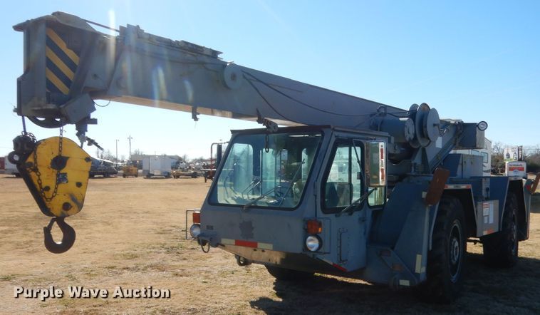 image for item HW9233 1990 Arva Crane AT-3035-M  crane