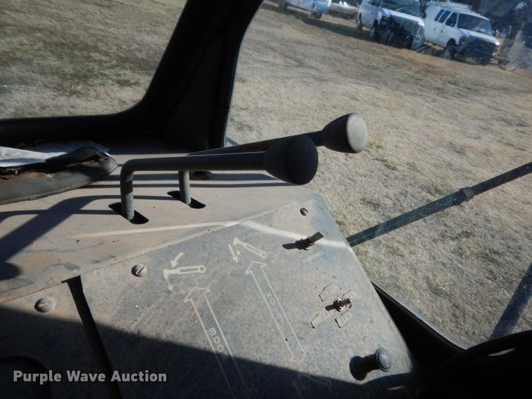 image for item HW9233 1990 Arva Crane AT-3035-M  crane