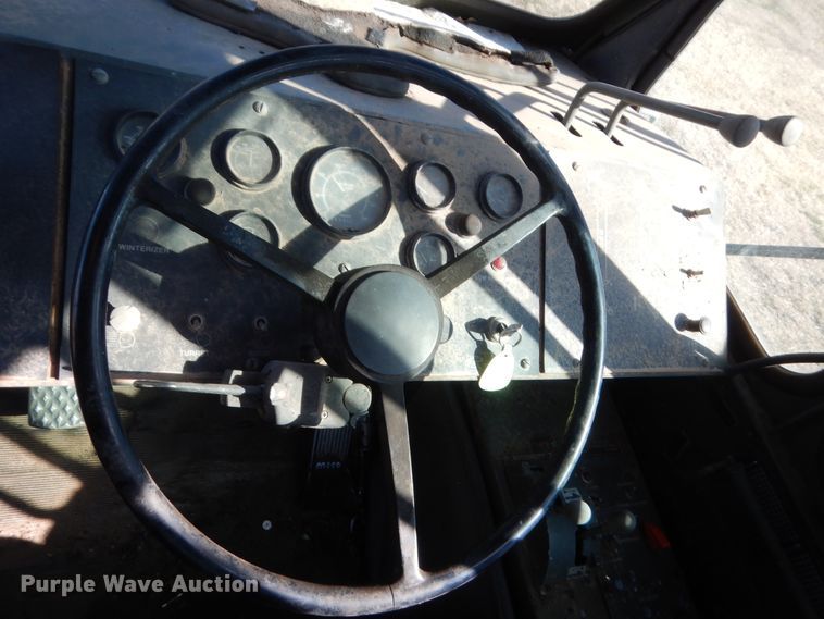 image for item HW9233 1990 Arva Crane AT-3035-M  crane