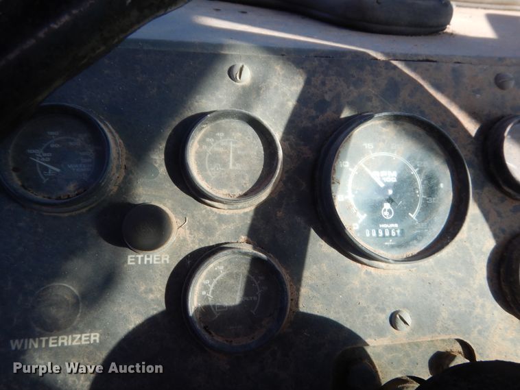 image for item HW9233 1990 Arva Crane AT-3035-M  crane