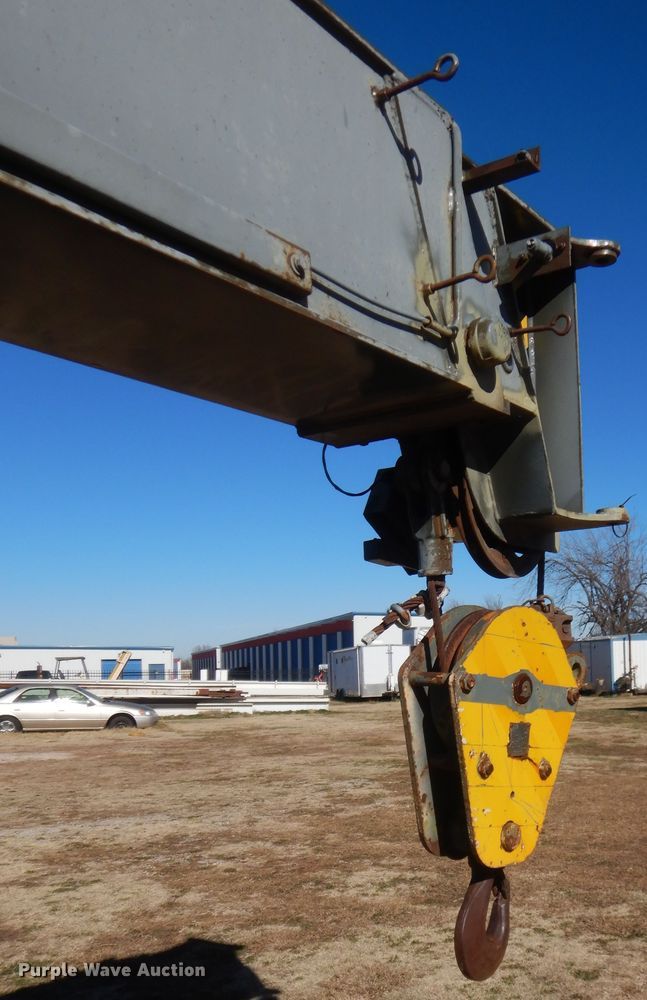 image for item HW9233 1990 Arva Crane AT-3035-M  crane