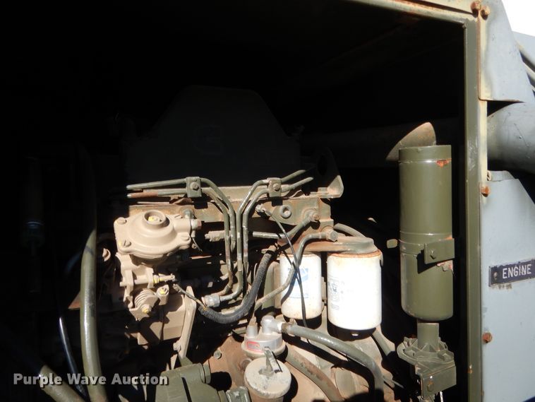 image for item HW9233 1990 Arva Crane AT-3035-M  crane