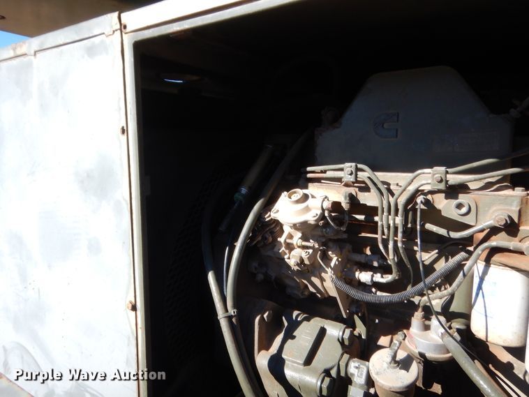 image for item HW9233 1990 Arva Crane AT-3035-M  crane