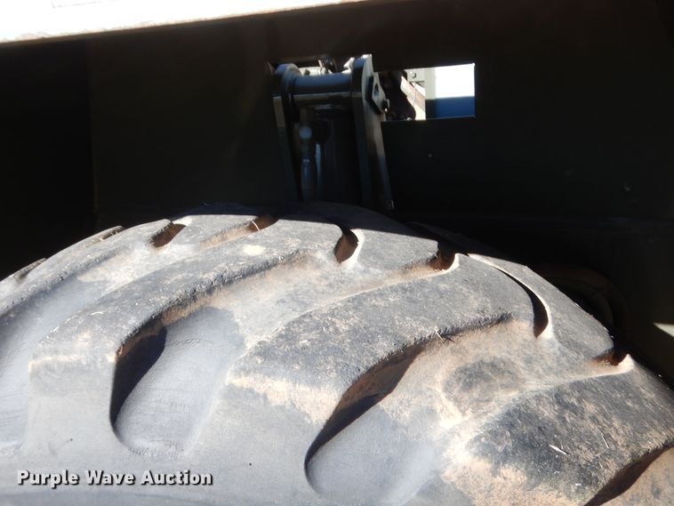 image for item HW9233 1990 Arva Crane AT-3035-M  crane