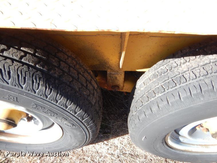 image for item HW9234 2005 Butler ETW2550 tilt deck equipment trailer