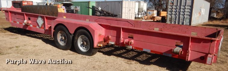 image for item HW9237 2006 Trailmaster 14RCV pipe trailer