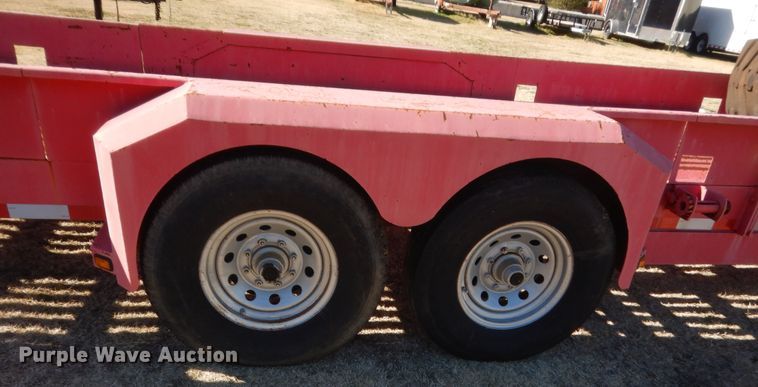 image for item HW9237 2006 Trailmaster 14RCV pipe trailer