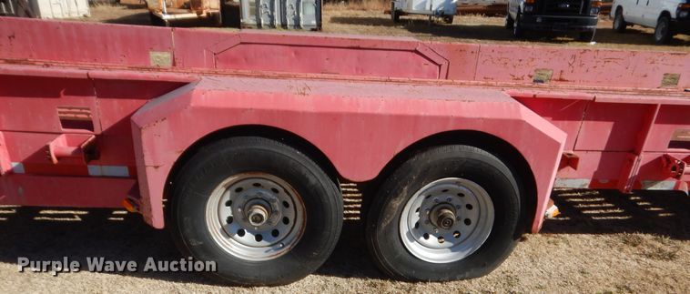 image for item HW9237 2006 Trailmaster 14RCV pipe trailer