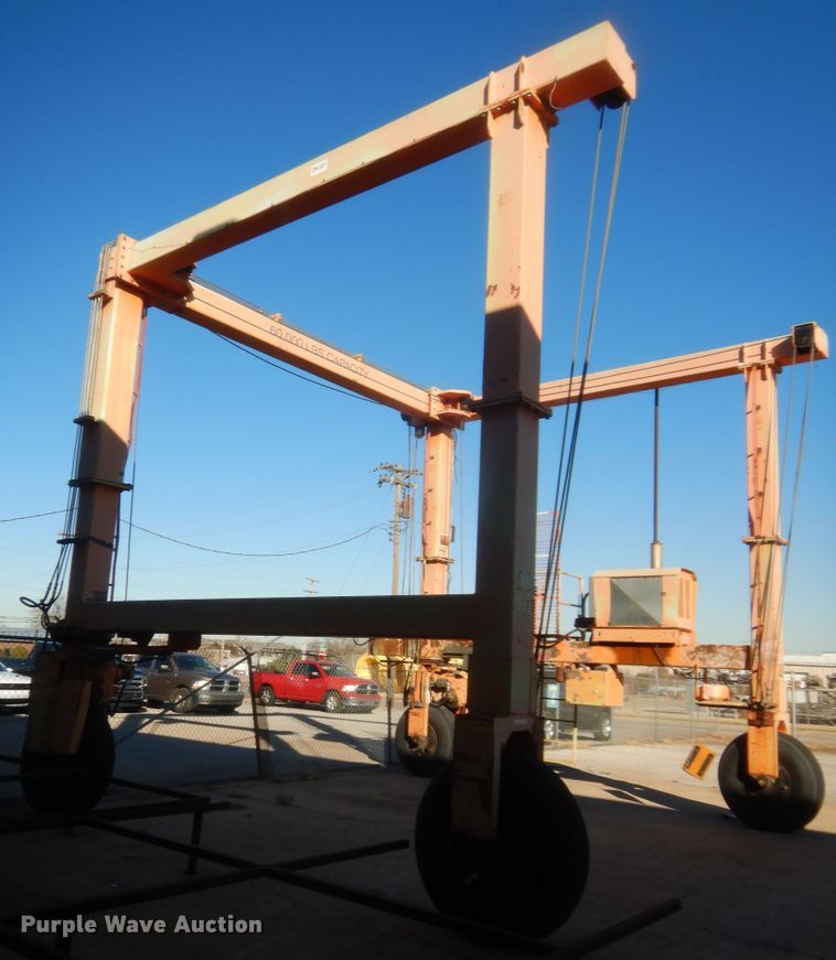 image for item HW9242 Gantry crane