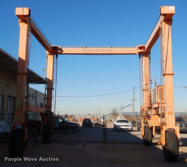 image for item HW9242 Gantry crane