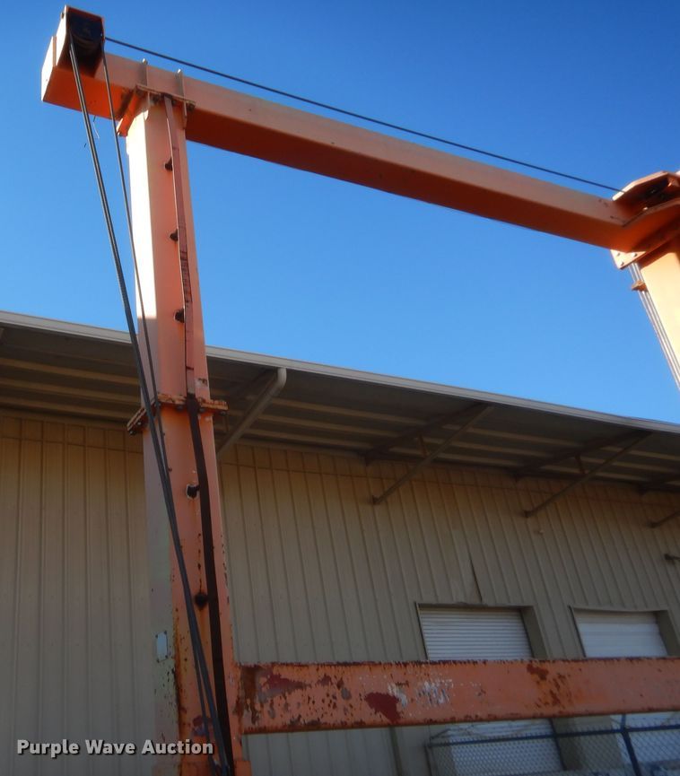 image for item HW9242 Gantry crane