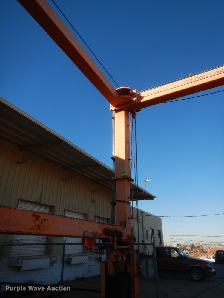 image for item HW9242 Gantry crane