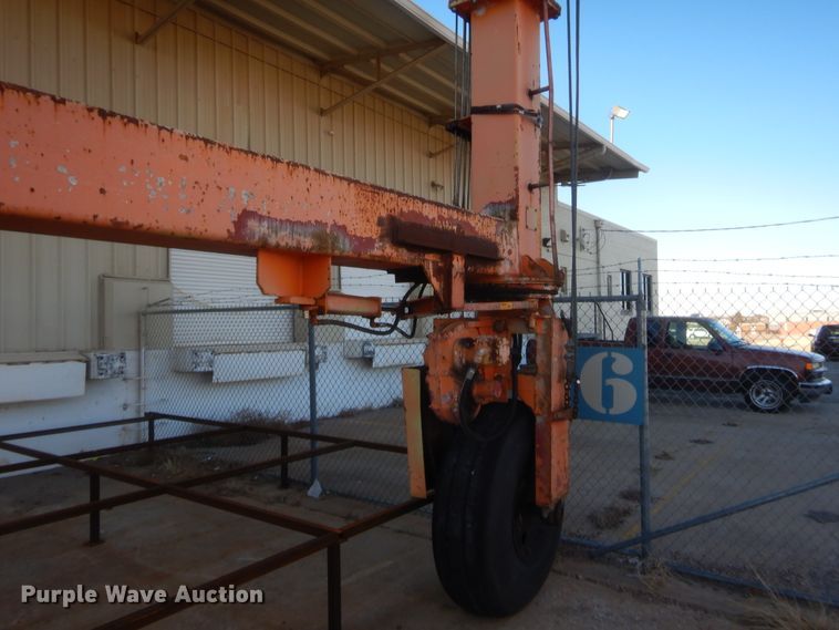 image for item HW9242 Gantry crane