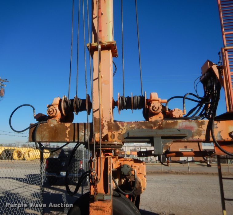 image for item HW9242 Gantry crane